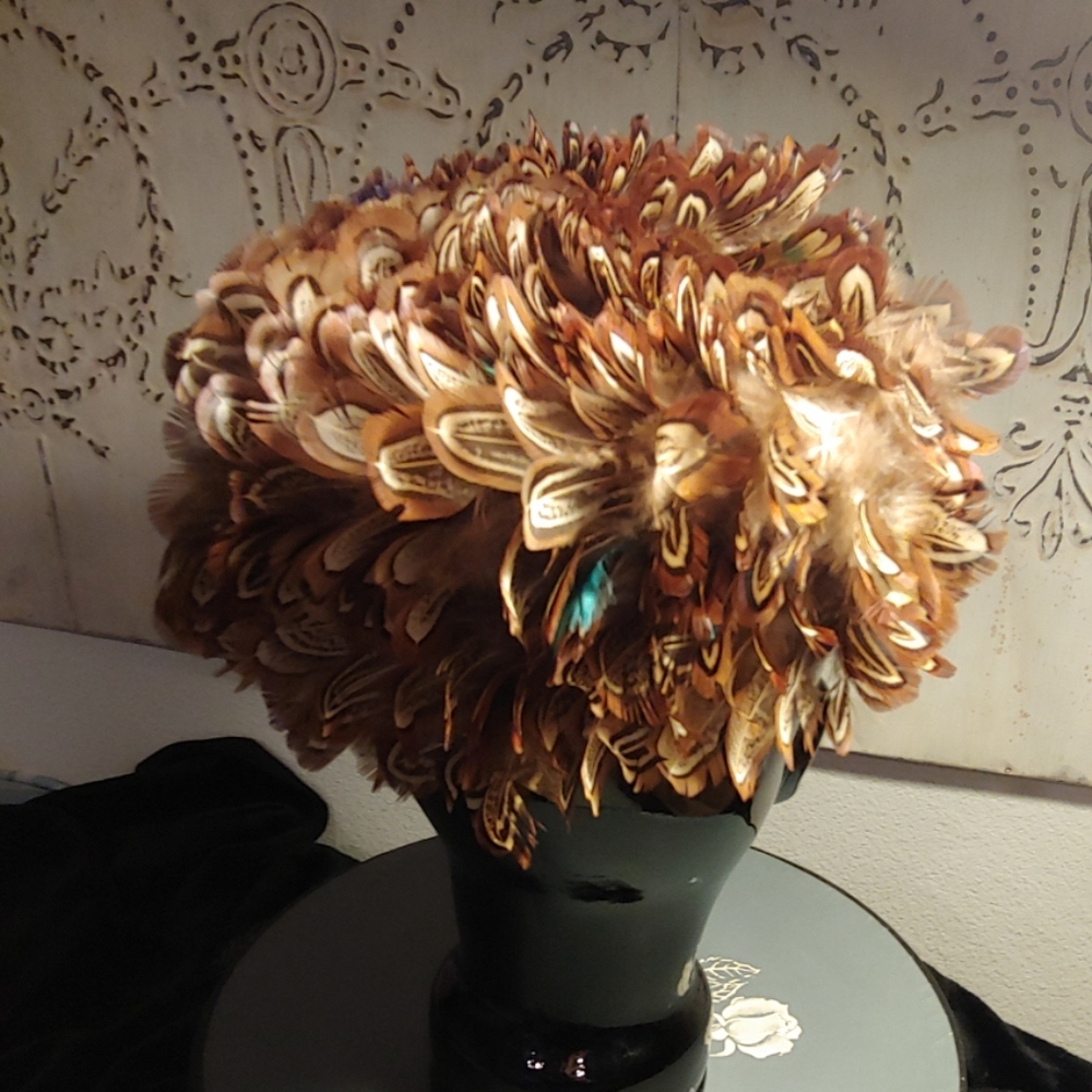 Vintage Feather Hat - Picture 2 of 6